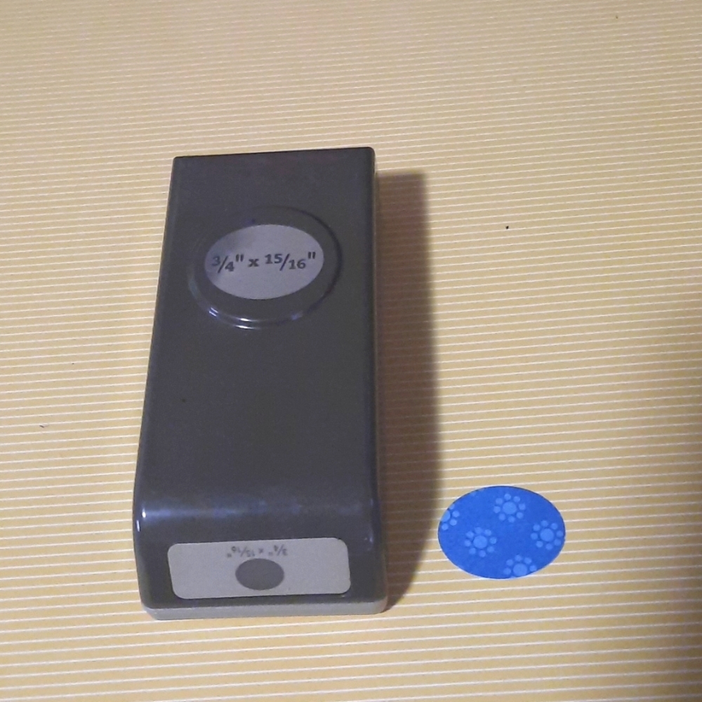Petite oval paper Punch